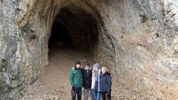 6 Höhlenbesichtigungen mit den Freiwilligen aus dem Kiskunság Nationalpark