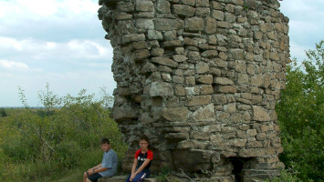 9. SÁLY, LATOR CASTLE 