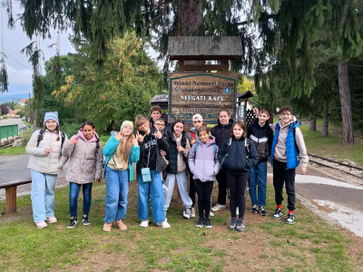 b87a6f80-c3d0-4b1c-aaa7-4144f9888b96