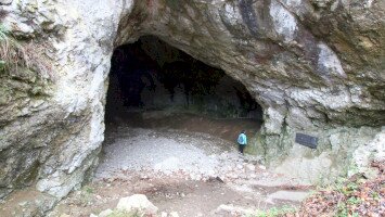 Barlangok Hónapja: Az ősember nyomában - GEOtúra a Szeleta-barlanghoz ISKOLAI CSOPORTOKNAK